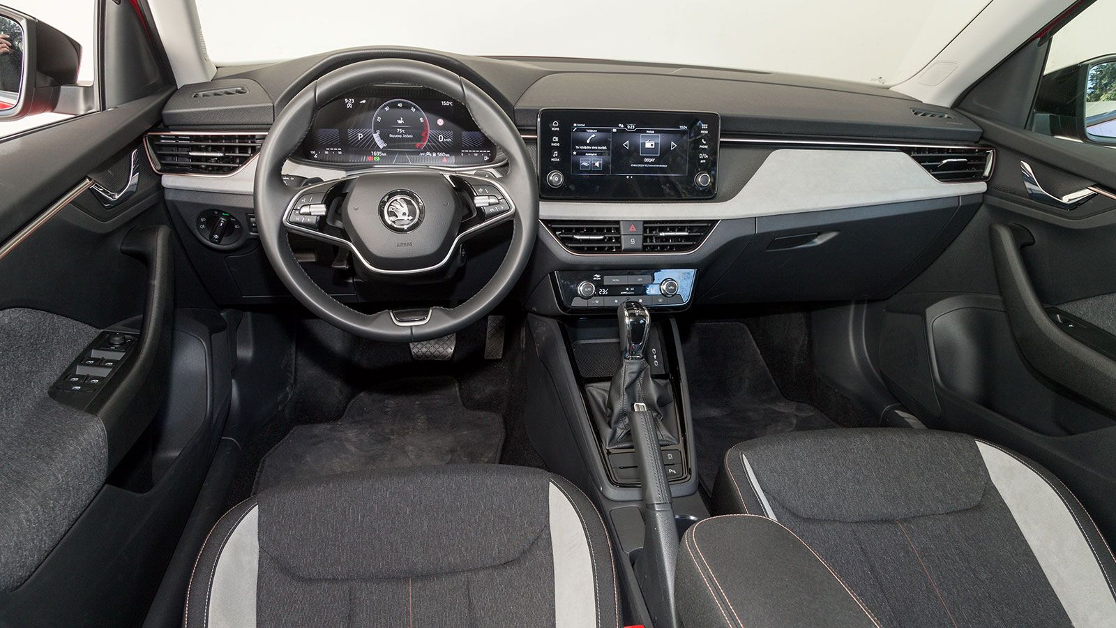 Citroen C3 Aircross VS Skoda Kamiq. Ποιο ξεχωρίζει σε εξοπλισμό ασφάλειας και άνεσης.